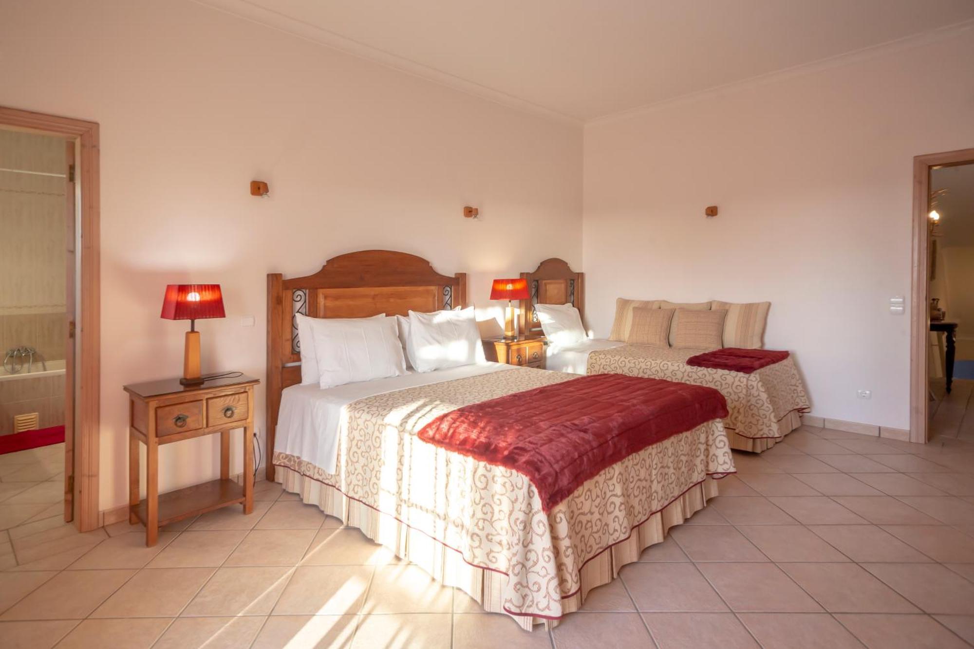 Al Meida Guesthouse 阿尔布费拉 外观 照片
