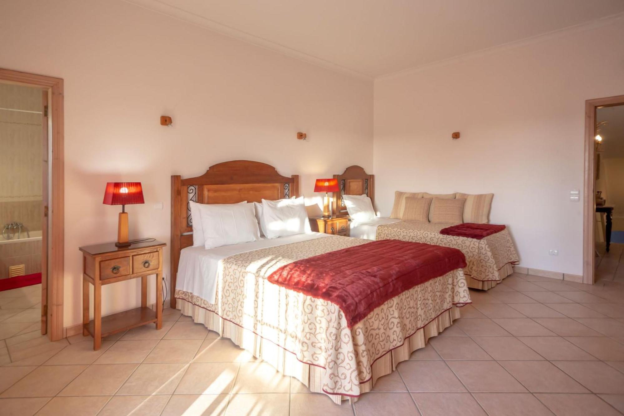 Al Meida Guesthouse 阿尔布费拉 外观 照片