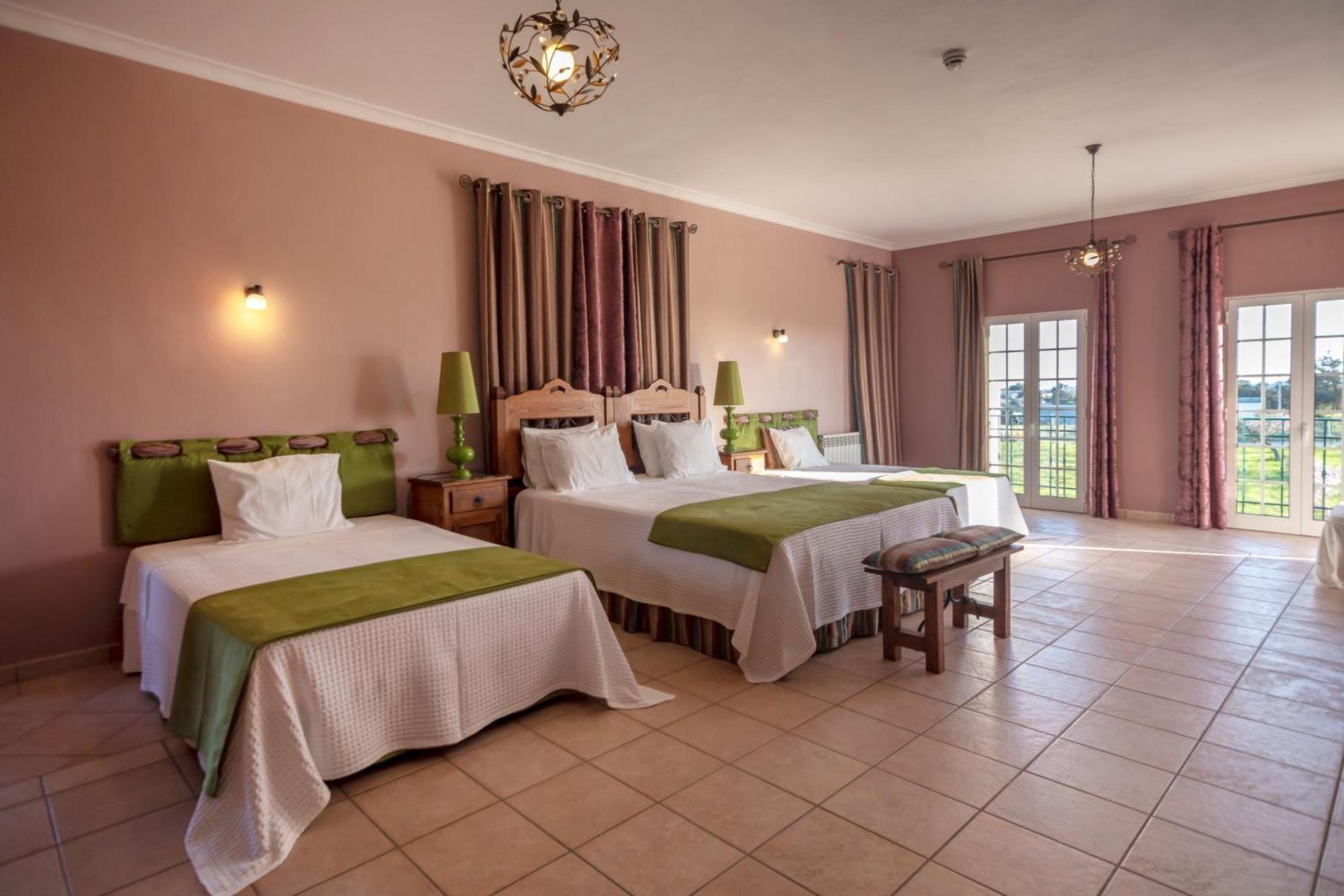Al Meida Guesthouse 阿尔布费拉 外观 照片